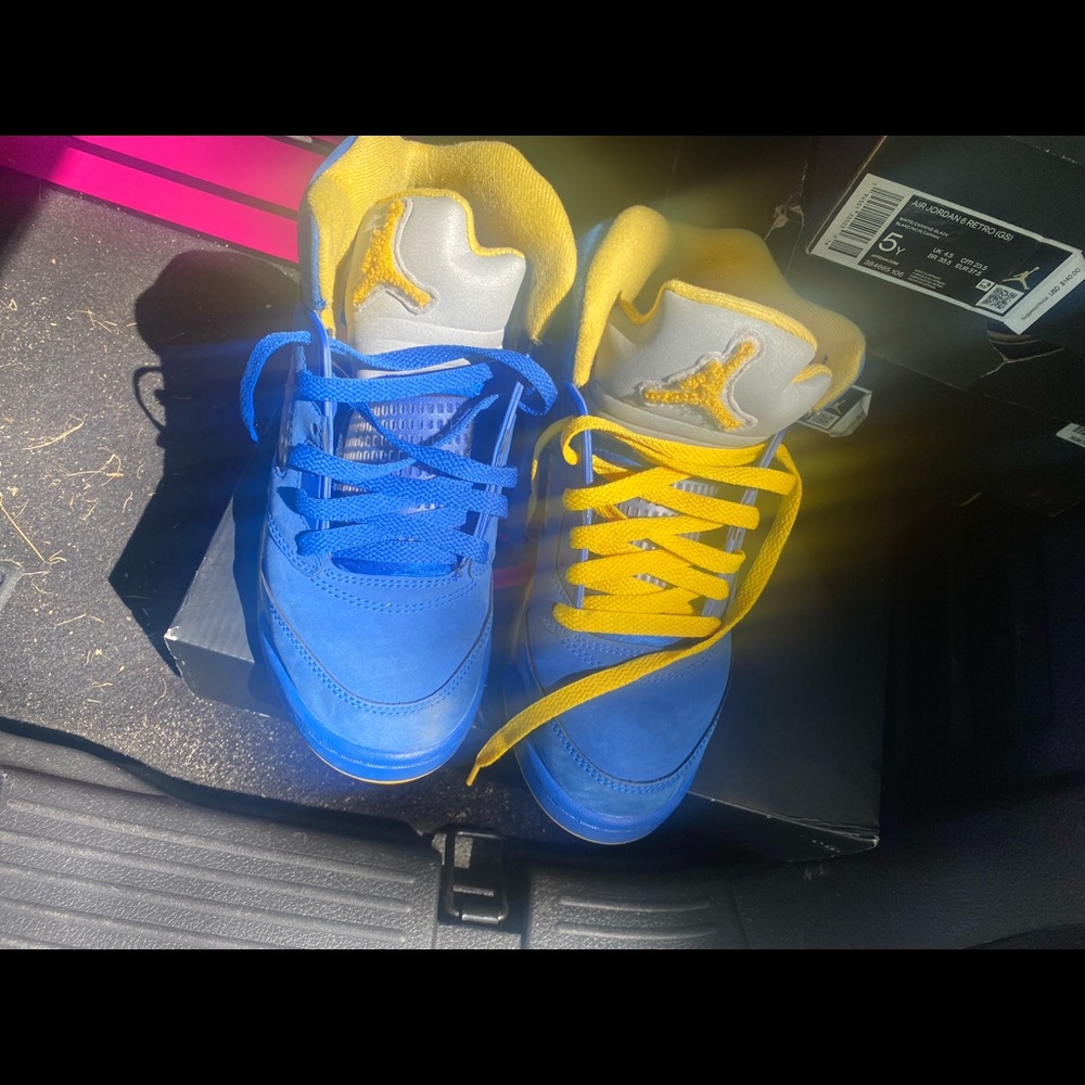 USED , Air Jordan 5 , Size 5.5 GRADE SCHOOL , NO BOX